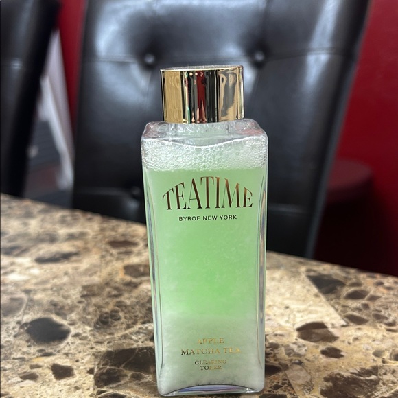 teatime Other - Apple Matcha Tea Cleanser - Green